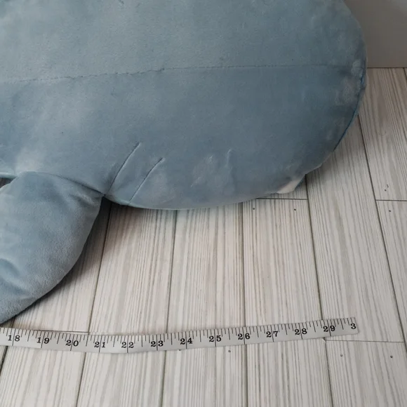 Bandai Namco Disney Finding Dory Destiny Jumbo 30" Whale Shark Plush - Picture 5 of 6